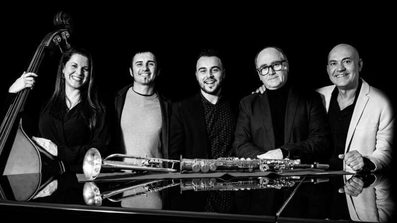 Las entradas se obtienen a cambio de la entrega de un kilo de alimentos no perecederos / TA